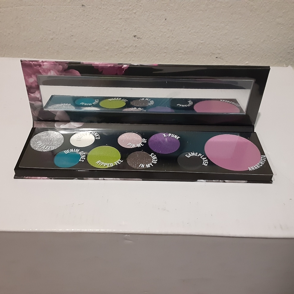 Mac - Picture 2 of 4